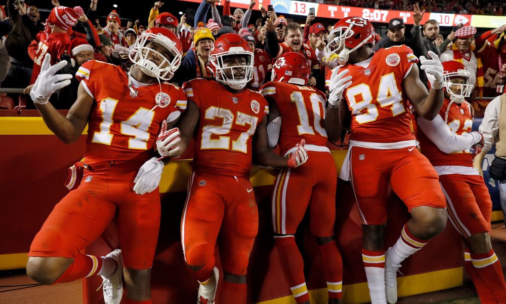 Tjones021's tweet photo. @GottliebShow SIKE!
#ChiefsKingdom #RedonRedonRed #NFL
@SSJWHB https://t.co/O26OA7LJLD