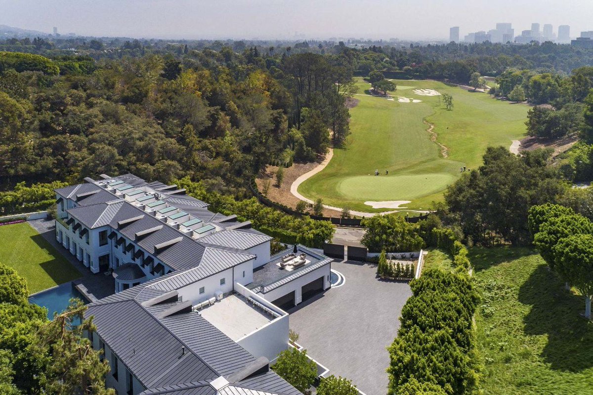 luxury's tweet photo. A $65 million mansion is hitting the market in LA. https://t.co/Ulgp82IL3W https://t.co/VgpWm9Akvh