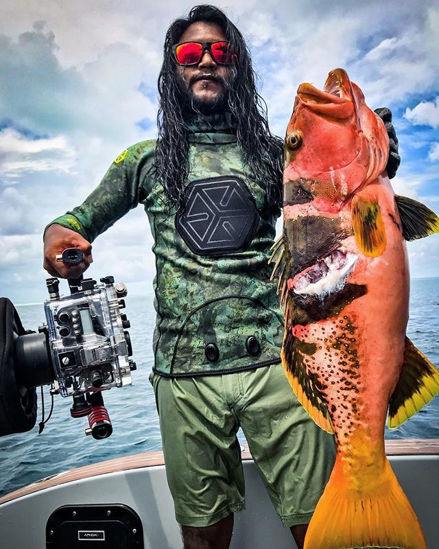 Get closer than ever with @hecsaquatic 😄 📸 @abo_ibr4him ▪️
▪️ #hecs #hecsaquatic #videographer #sportfishing #apneamaldives #sea #sealife #beachlife #catchoftheday #fishing #fishinglife #underwater #maldives ift.tt/2yqNJNh
