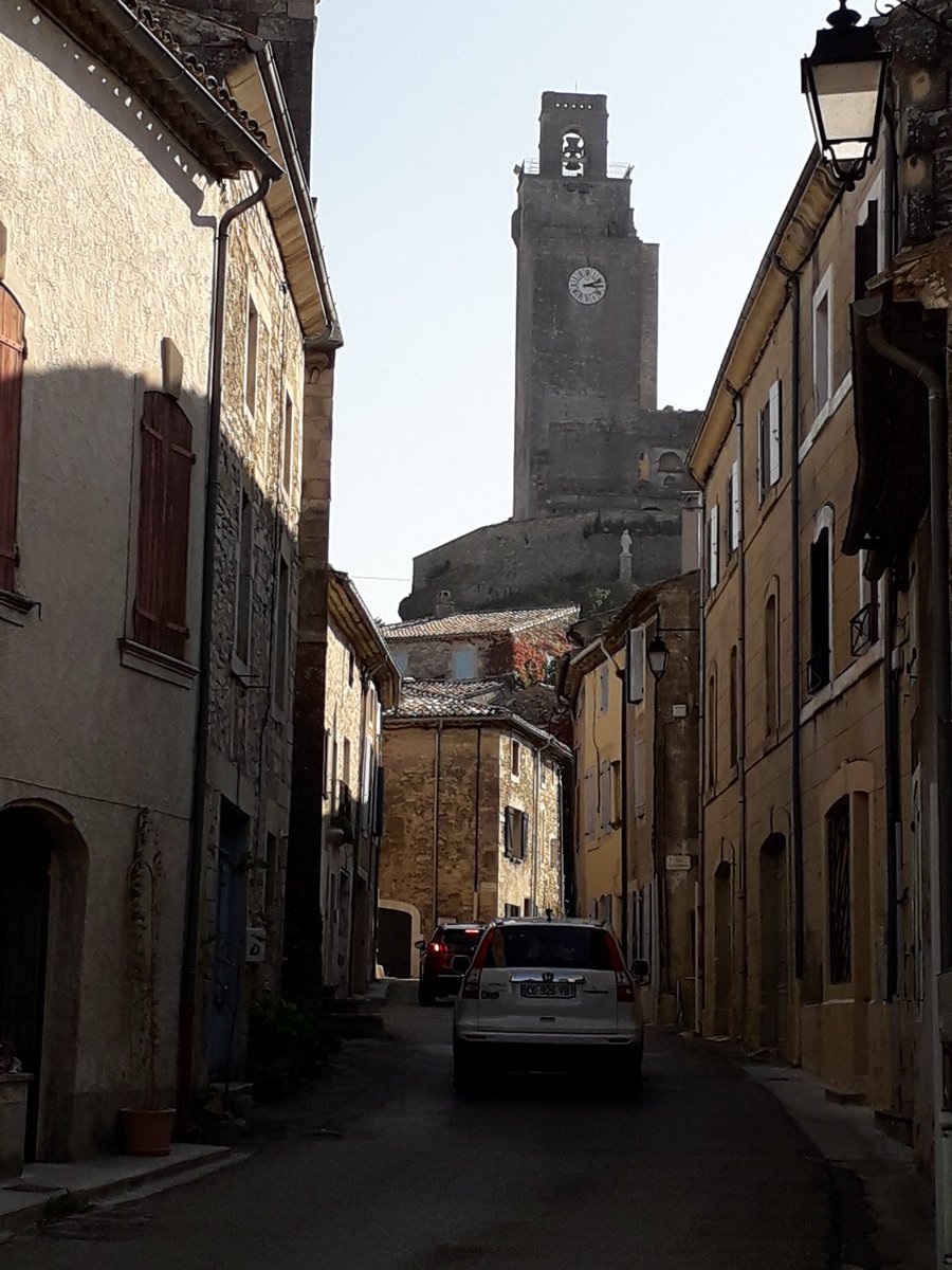 Gertuselix's tweet photo. #Chamaret #Provence  #Eselwanderung https://t.co/IC4Dd4EkLw