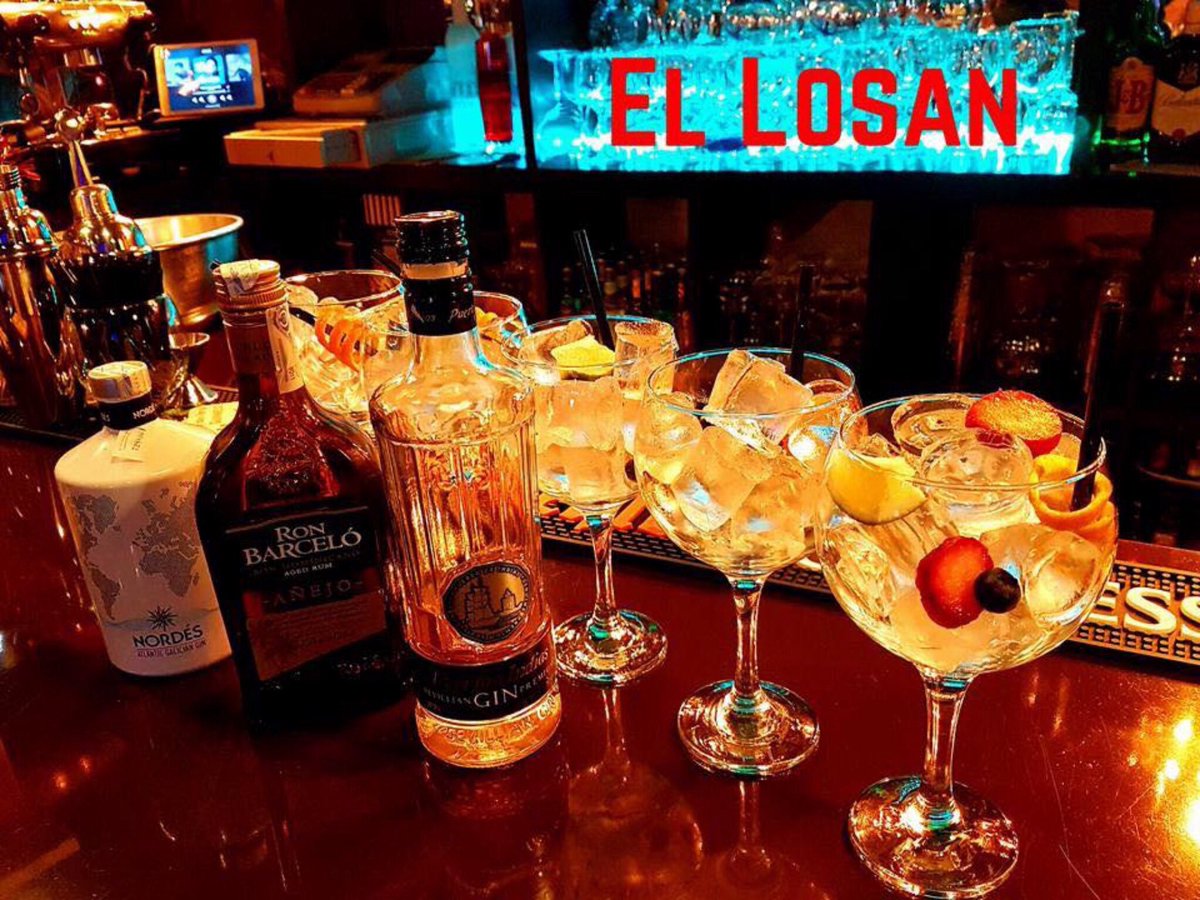 El_losan_pub's tweet photo. El AUTÉNTICO y ÚNICO BAR de COPAS en ARROYOMOLINOS!! https://t.co/Y8pEsUwUuG
