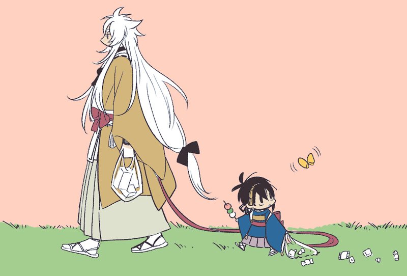 すごい前に描いたんだけど、小さい三日月と、それを世話する小狐丸のらくがきです(割と気に入ってるやつ) 