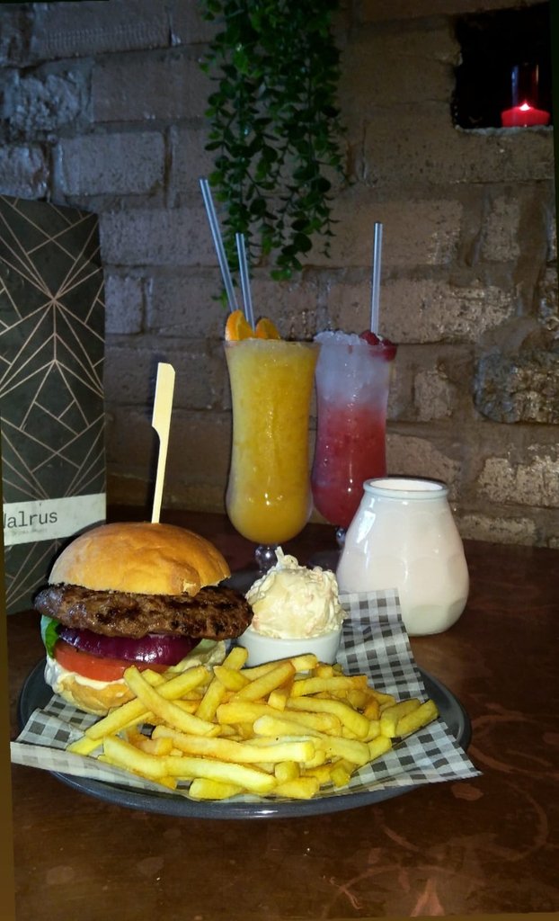 WalrusMCR's tweet photo. Don't forget to ask about our half price food deals if your in town today! (Get in touch on 0161 828 8700 or events@walrusmanchester.com) https://t.co/5ogFqFyM41