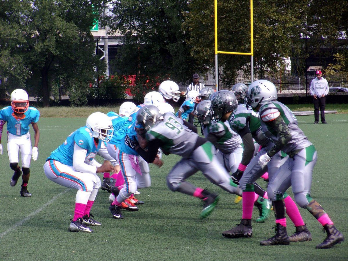ElijahGonzaga's tweet photo. The Golden Boyz.π±
#14USquad #harlemjetsfootball #Elijahgonzaga #nychasballers #PlayoffsReady #2018Squad #staywoke #stayhungry @aboutunyc @UpHayes80 @Harlem__Jets @JaniStrong9 @JorgeRuiz3rd @CoachTSimmons @Coachlanese13 https://t.co/dWgrdbSrnV