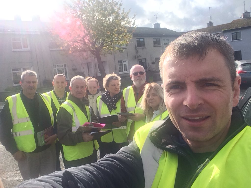 Sunday campaigning for @LiadhNiRiadaMEP on Tom Bellew Avenue, Dundalk - Greenfield Court, Ashbrook Avenue, Ashbrook, Waterville Crescent and Woodbury Gardens. #LiadhforPresident #Aras18