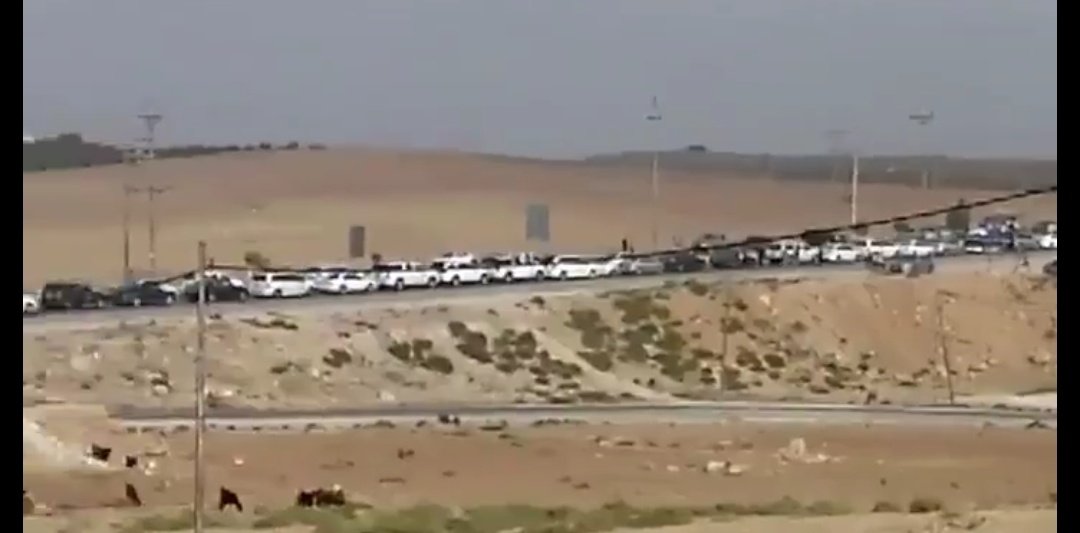 Mhmmd_jo's tweet photo. إذا ضل وضع حدود سوريا على هالشكل صدقوني ما رح يضل غير الحكومة والنواب والأعيان   في الأردن 🤨 https://t.co/IsHvxvuna2