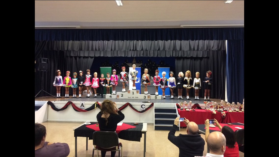 rosemae107's tweet photo. Manchester this weekend for Holly and Anna’s first feis with their new school , The Nadine Martin Academy...a lovely 8th place for Holly and an amazing 1st place for Anna ,her first open championship win 😱@SMCHull  @smc_sport https://t.co/QFY0Xk7tJg