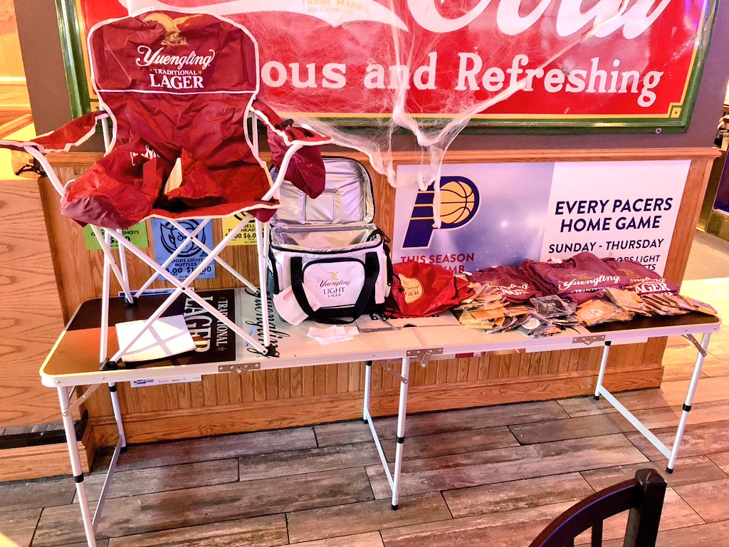MonBeerDM's tweet image. If you’re downtown for the #Colts vs #Bills game. Be sure to stop by @BrothersBarIndy for a chance to win this sweet @Yuengling_Beer tailgate kit. We are raising money for @StJude!