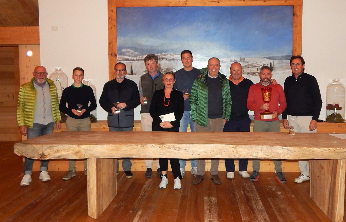 SLEGAR CUP 2018 - Ad aggiudicarsi la coppa Slegar è Riccardo Mosele con 41 punti!
#ipremiati #winners #golfasiago #altopianoasiago #slegarcup #ilovegolf