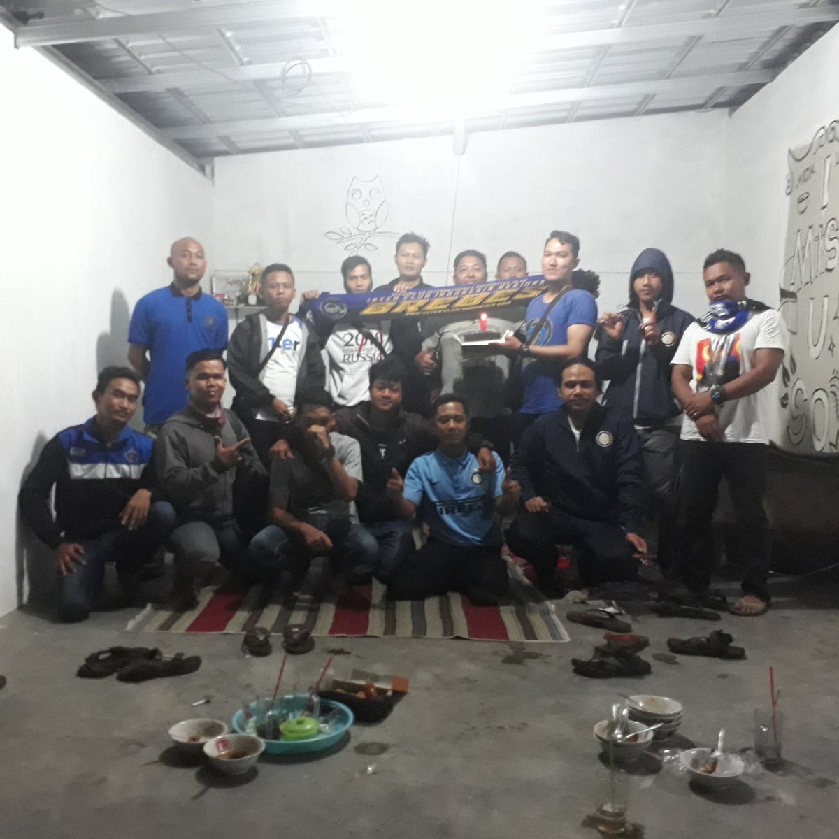 ICI_BREBES's tweet photo. Kado di Ulang Tahun ICI Brebes yang ke 6 ! Grazie @inter ! https://t.co/PkUs6AvLdN