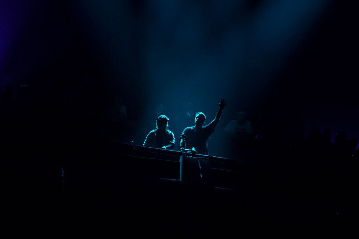 dancingastro's tweet image. #ADE18 was seriously one for the ages &amp;amp; we just got these pretty stunning photos from @_AMFofficial last night with @MartinGarrix, @Axwell /\ @Ingrosso + @davidguetta B2B @dimitrivegas &amp;amp; @likemike 

 📸: @ajrauner