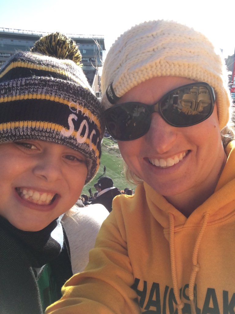 amy_ellefson5's tweet photo. We can hardly wait for our first ever pro soccer game!  #gomnunited https://t.co/8GmnN7zA22