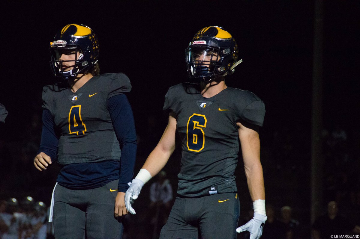 sidelinebyshelby tweet media