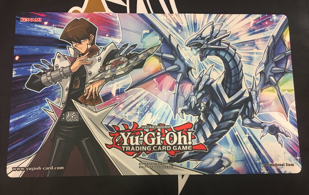Check out the new Win-A-Mat that made its debut at #YCSNiagara! 👍 yugiohblog.konami.com/2018/10/new-wi…