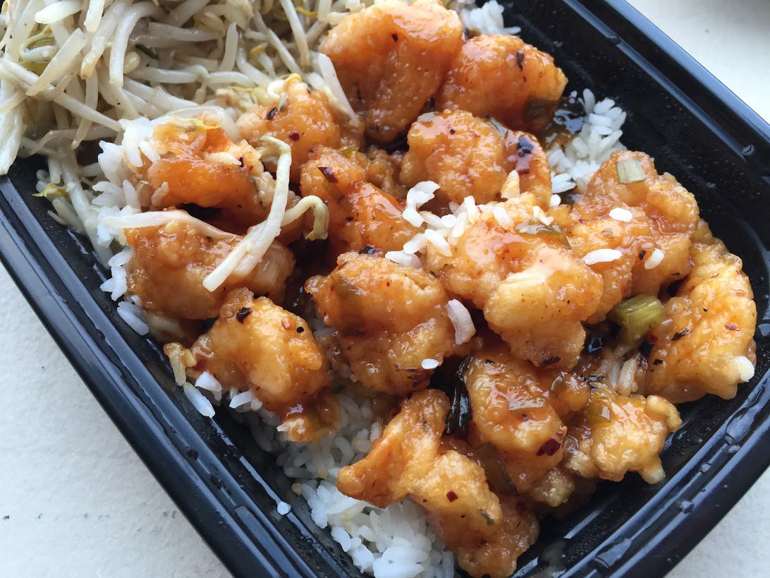 Can't make it off the couch this #FootballSunday? No worries- let us bring the MAK to you!