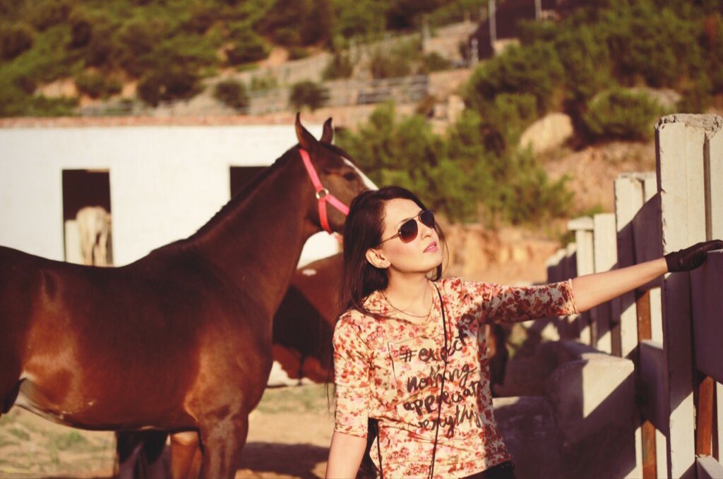 pakistani girl Horsh full video 