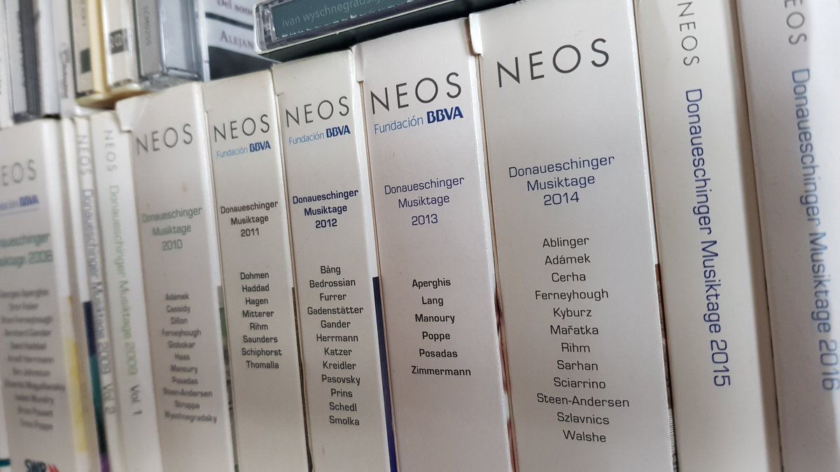 ismaelgcabral's tweet photo. Bang, Poppe, Meier, Lang, my personal hits from #domt18. Now, waiting the box 2017 @NEOSMusicGmbH and the selection of composers for 2019 (...i wait my first domt live!) https://t.co/ulN82sAEQk