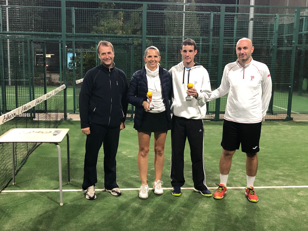 ParquePadel's tweet image. Enhorabuena a todas las parejas participantes del XI Torneo Mixto del @CDPC77, que aguantaron un día con mucha lluvia para disfrutar de otra gran jornada de pádel. Felicidades a Ana Herranz y Dani Ramos y Loli Regalia y Marcos Pérez, campeones en ambos cuadros.