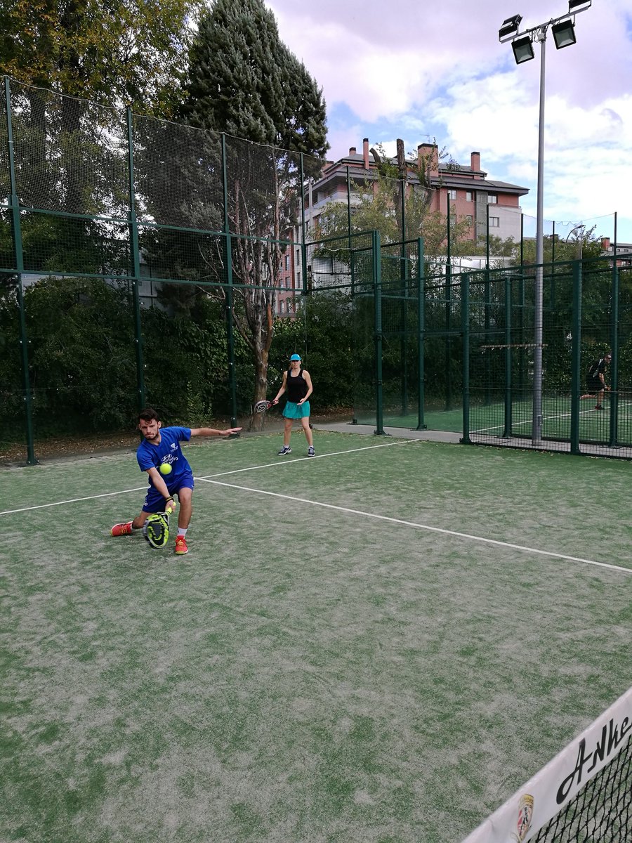 ParquePadel's tweet image. Enhorabuena a todas las parejas participantes del XI Torneo Mixto del @CDPC77, que aguantaron un día con mucha lluvia para disfrutar de otra gran jornada de pádel. Felicidades a Ana Herranz y Dani Ramos y Loli Regalia y Marcos Pérez, campeones en ambos cuadros.