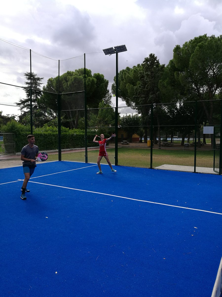 ParquePadel's tweet image. Enhorabuena a todas las parejas participantes del XI Torneo Mixto del @CDPC77, que aguantaron un día con mucha lluvia para disfrutar de otra gran jornada de pádel. Felicidades a Ana Herranz y Dani Ramos y Loli Regalia y Marcos Pérez, campeones en ambos cuadros.