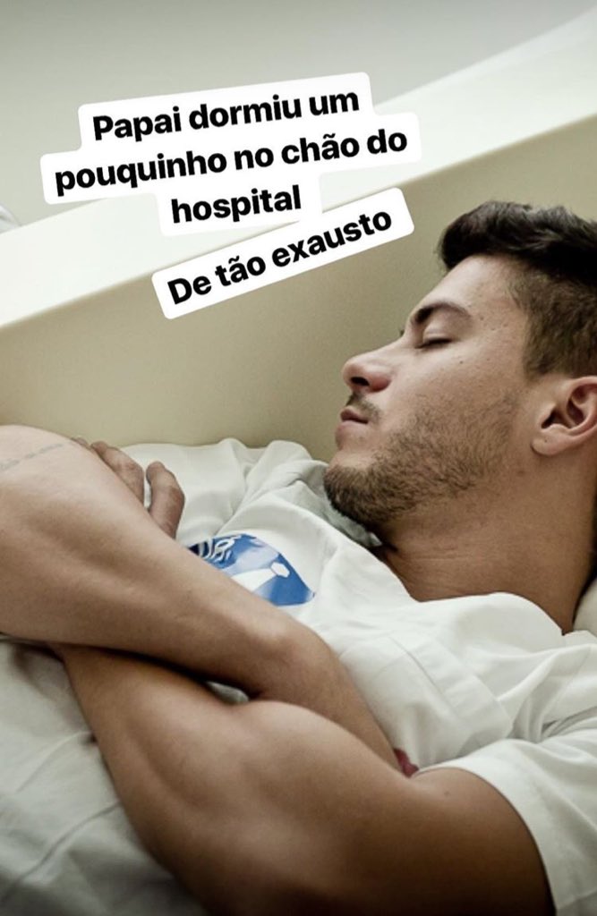 forluab's tweet photo. Tô tão feliz por ele, que realizou um dos seus sonhos. Não consigo expressar o amor que tô sentindo por isso https://t.co/YgQ3URFYn5