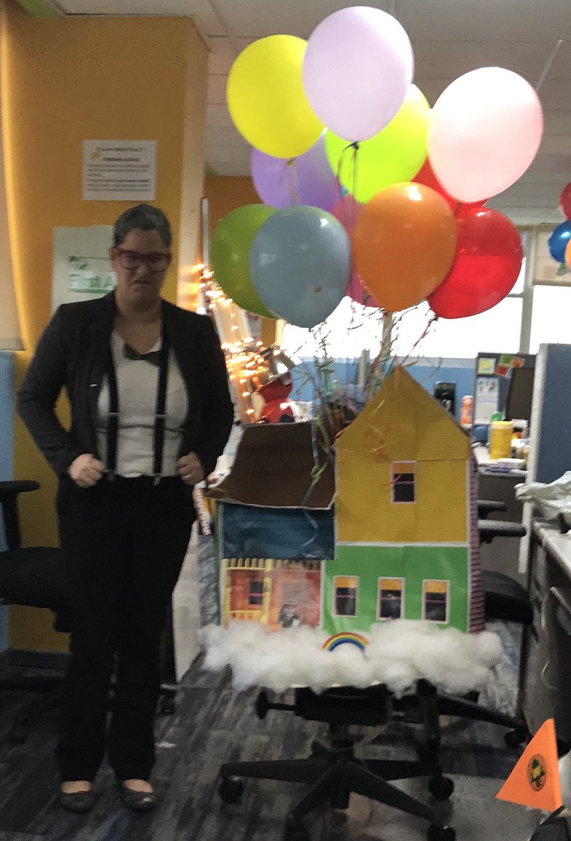 vaneb625's tweet photo. #LatePost #CustomerServiceWeek2018 #BuilaAFloat! Up Movie homage with the best Russell (Carola) & Carl (@Icalady) #FunAtWork #LifeAtAtt #FieldsFam #TuggleNation @Icalady @Otero_LV @lenny_41 @christine_feal @PeterFDiaz https://t.co/2RqYtdzjct
