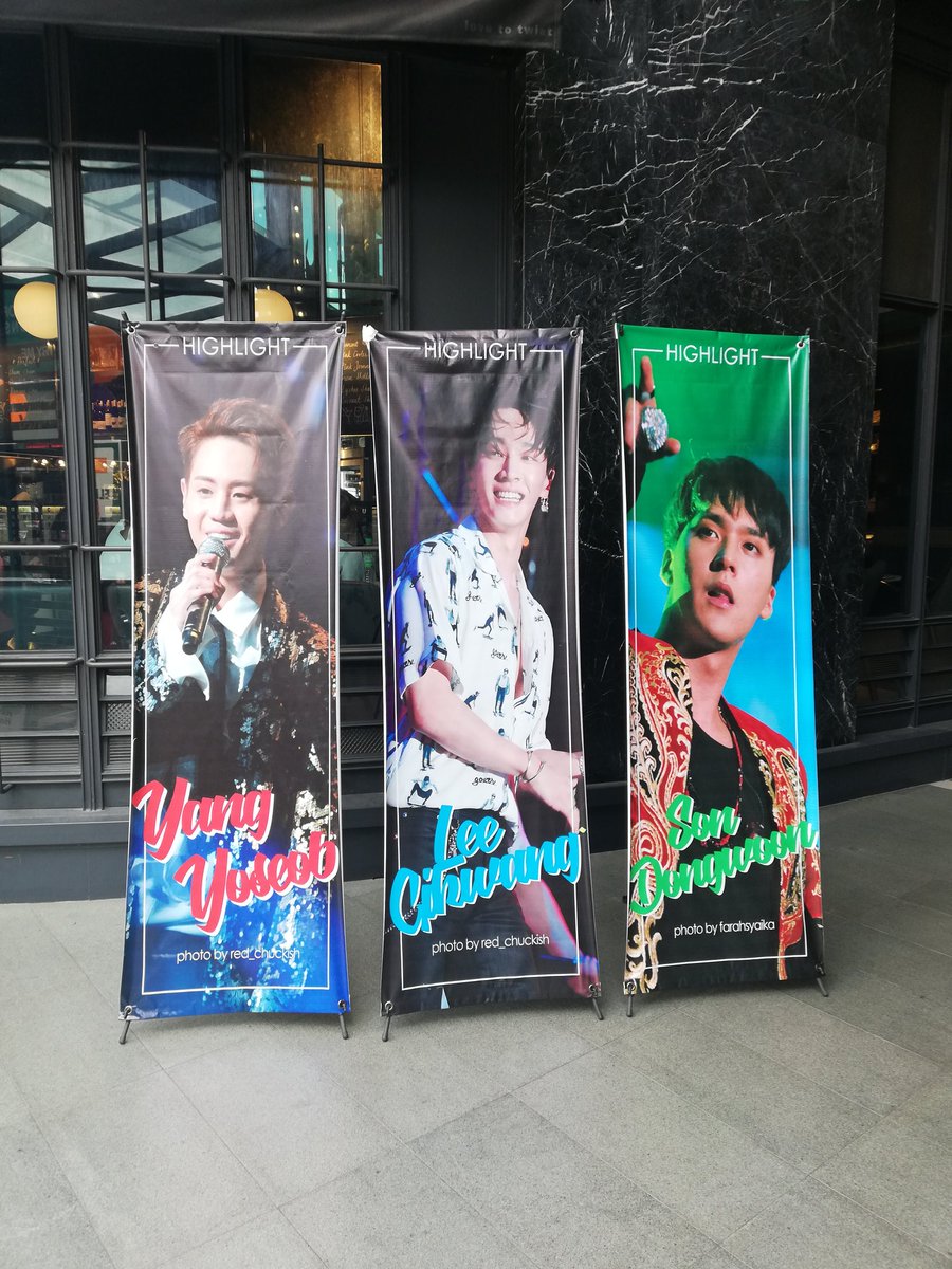 hanseobie's tweet photo. #ThePastInThePresent @MYHiLight
9 years of supporting Beast/Highlight and this was the first time I've attended a fan event for them. Thank you for organising! ;; 💕 https://t.co/fDtAwBZMCw