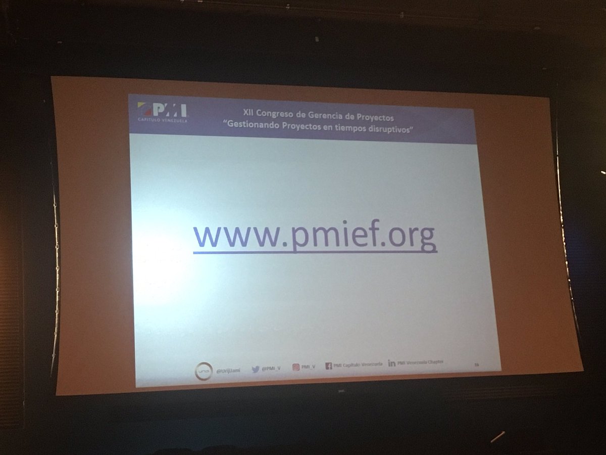 andreia050's tweet photo. También ofrecen becas #PMI #acciónsocial  #12CGPMIV @ https://t.co/qfB1QQ4qZW