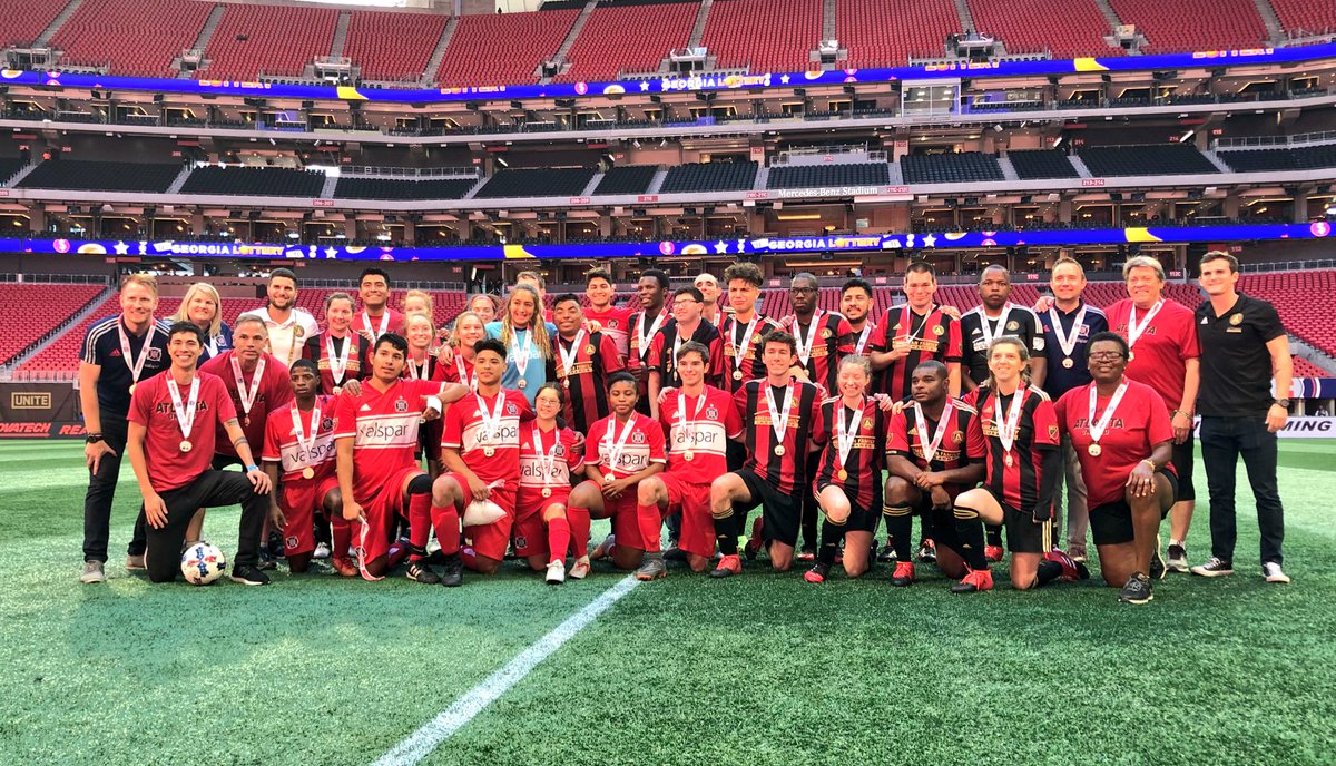 ChicagoFire's tweet photo. Proud. 🤗 #PlayUnified https://t.co/qyoUq1pTMx