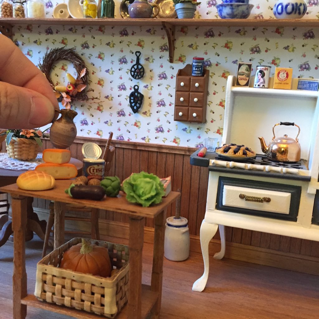 @DHMSmagazine Trying to find room for one more of my wheel-thrown pots in my little kitchen