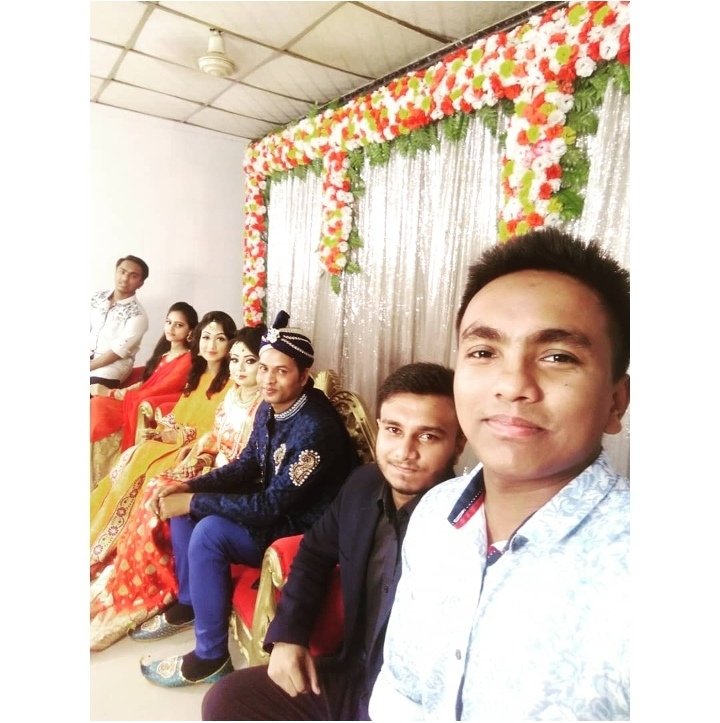 fahir_sh's tweet photo. Weddings ceremony of Ayesha's sister😍
Squad❤❤ https://t.co/yvN01ypYJy