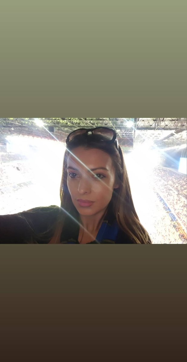 pretposledna's tweet photo. #DerbyMilano https://t.co/yM7qYEqZB6