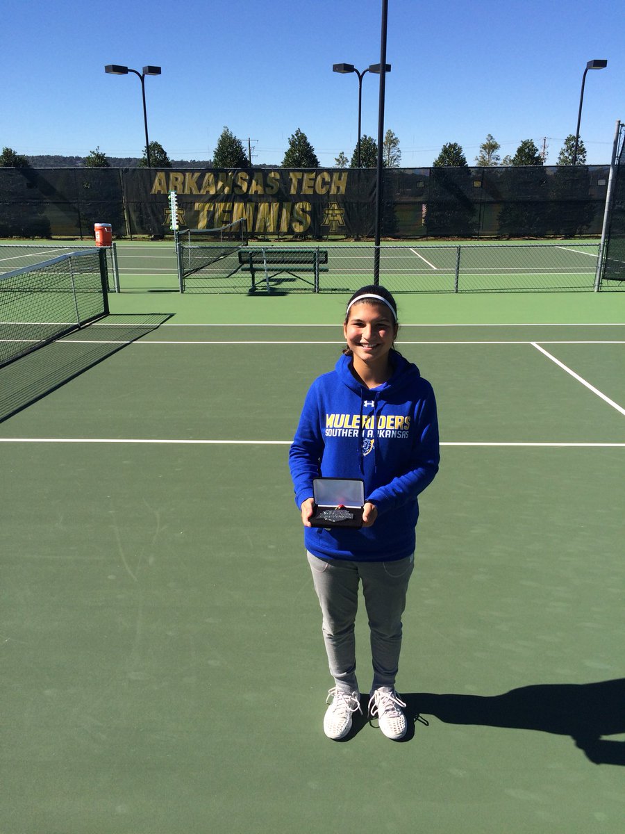 SAUTennis's tweet image. What a great day to be a Mulerider! Congratulations Simone Simas on winning her flight in the GAC tournament! #GoMuleriders #SaddleUp #WeBleedBlue #sau #forehandwinner #GAC