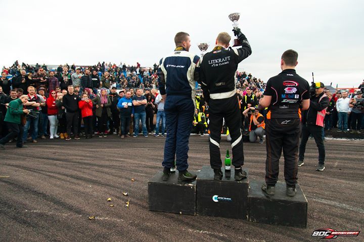 AURIMAS VASKELIS IS THE KING OF ROCKINGHAM!

The Lithuanian lunatic ends the reign of Duane in the final of Round 5 here in Rockingham Motor Speedway!

Pro-Am hero Ryan Caldwell rounds out the podium after taking down international driver Antoine Amar in the 3rd and 4th plac…