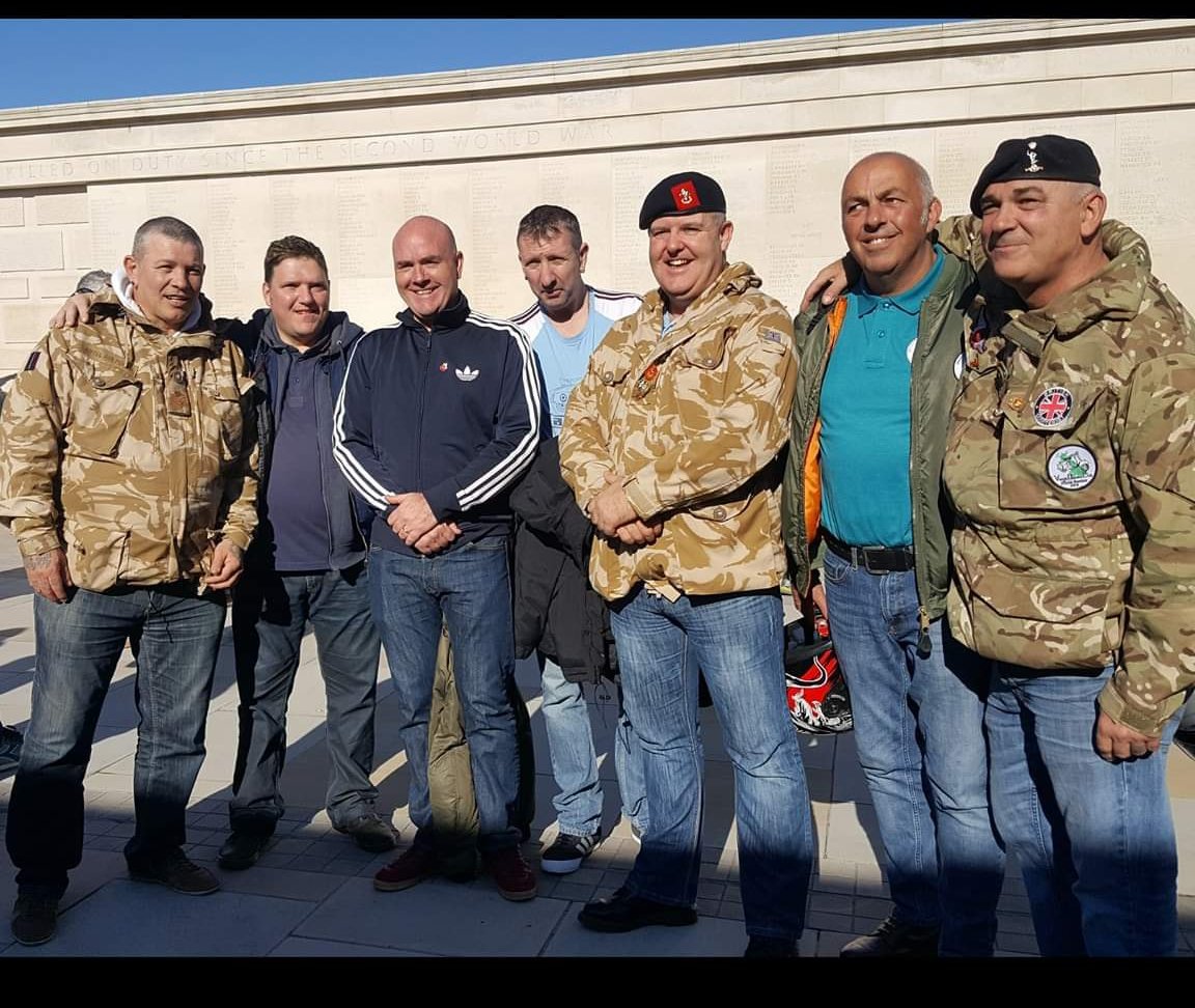 MarkBar40593135's tweet photo. Paying our respects to our fallen. 
    Ride of remembrance 2018
National aboretum in Staffordshire ✊🏻 https://t.co/HQhXRRWfFS