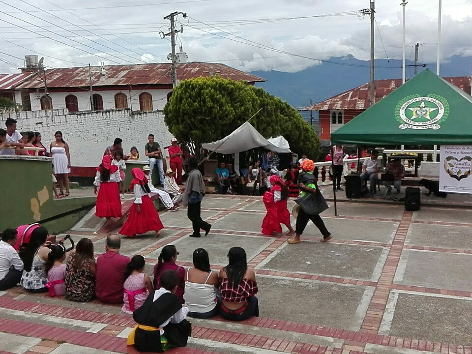 ValentinaFARC's tweet photo. PRIMER ENCUENTRO ARTISTICO Y CULTURAL Sembrando Paz.
ETCR Antonio Nariño e Icononzo(Tolima) https://t.co/WmI2Yq4FK3