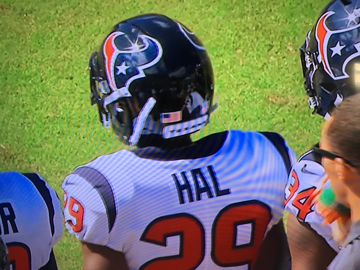Awesome site seeing Andre Hal back in uniform and in the game. #Texans <a href="/Drehal29/">Andre Hal</a> twtd.by/BobSlovak13/b1…