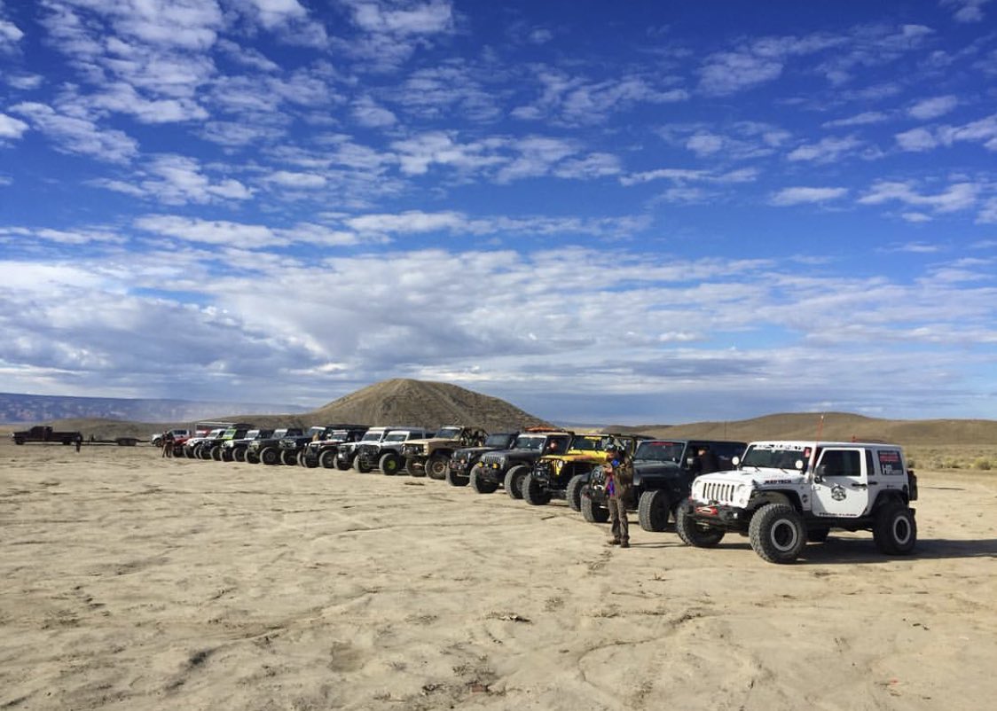 PowerStopBrakes's tweet photo. The #TrailToSEMA is ON!! 

#powerstop #jeep https://t.co/6GbxA5wRqe