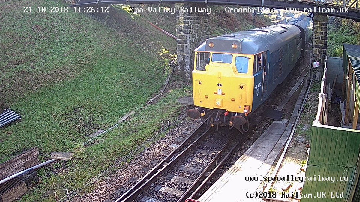 railcamlive's tweet image. Railcam's Pick of the Day, 21/10/18.

@DRSgovuk 
@C37LG 
@SpaVRofficial 
@networkrail 
@westcoastrail 
@northernbelletr 
#Class37 #Class31 #Class950 #Class57 #Cramlington #Groombridge #York #Altrincham