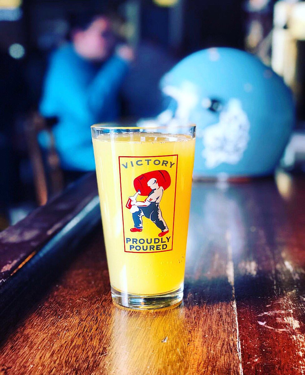 Time to #TasteVictory. May you drink good beer, eat your weight in pizza, and lead your fantasy league. Who do you have starting this week? #HopefullyNotLeVeonBell #GameDay  🏈🍺🍕