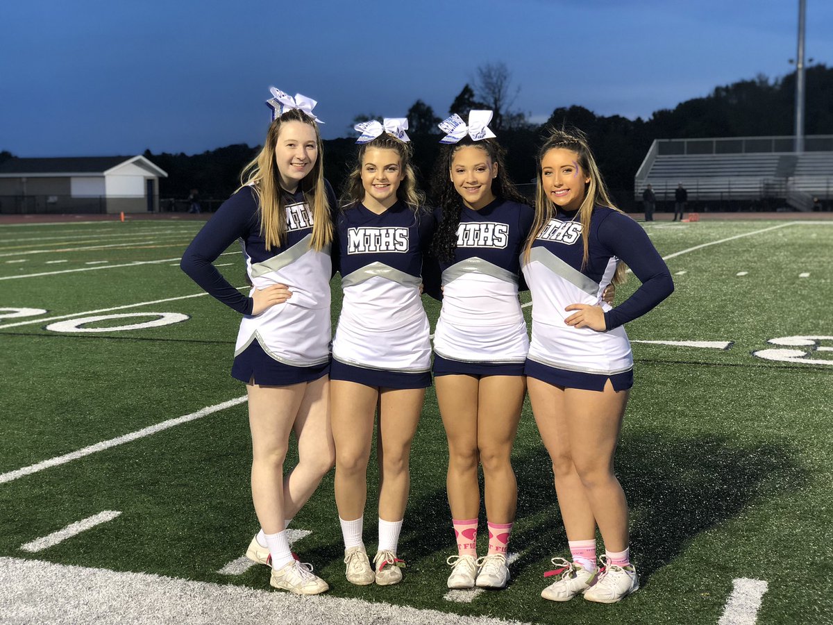 CheerTownship's tweet photo. We honored our Seniors Friday night at our last home game. We wish them all the best and  we are going to miss them so much! #bluestreaksforever #mtcheer #ourseniors https://t.co/KB3axhn5jf