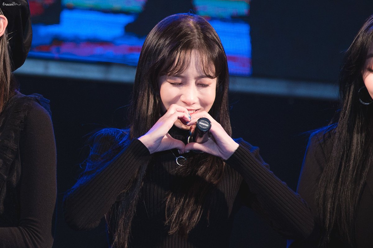 181020 거제 시민의 날 축제

뿌후

#유지애 #Jiae
#러블리즈 #Lovelyz