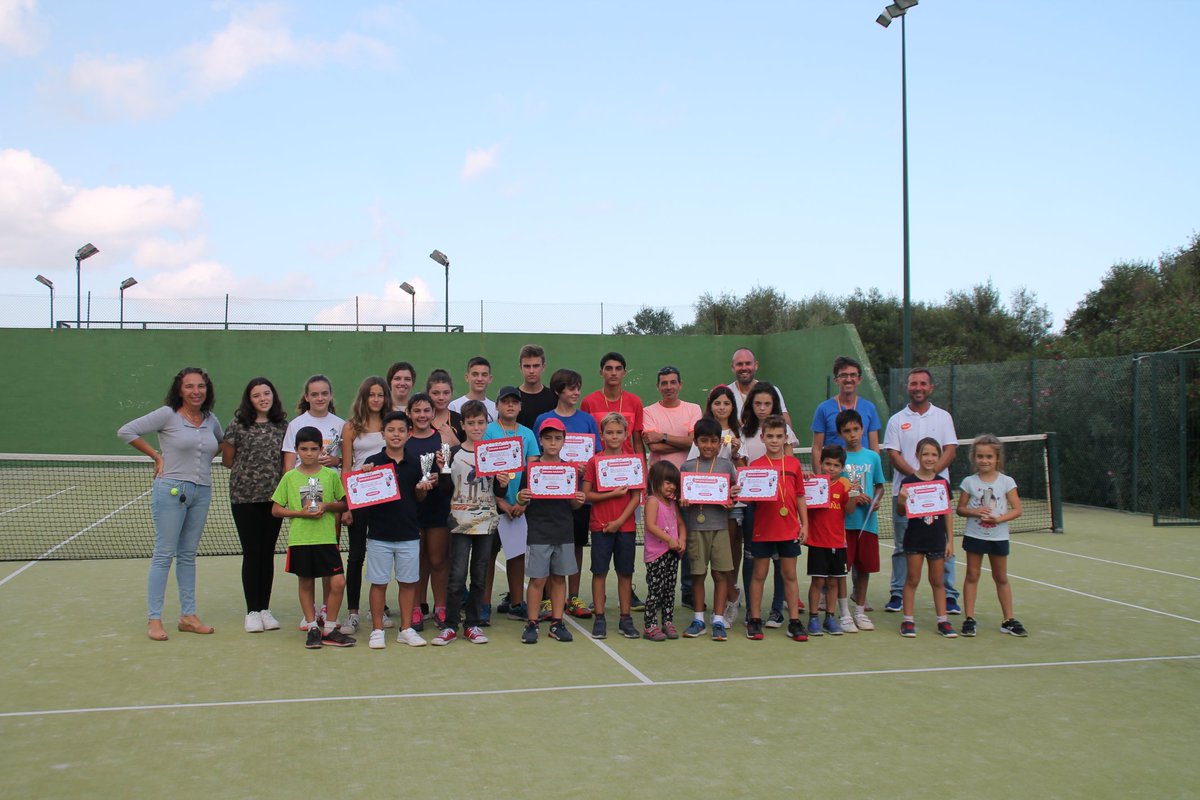 ClubTenisMahon's tweet photo. Finaliza el II torneo de aficionados patrocinado por la RFTE. Enhorabona a todos https://t.co/BpVWc2FWmv