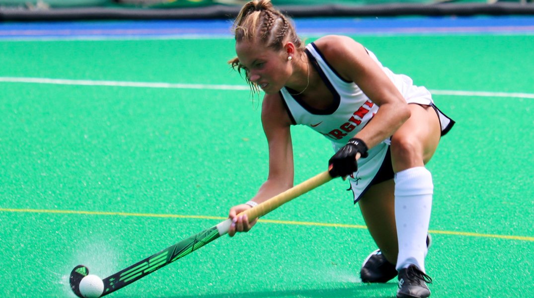 UVAFieldHockey's tweet photo. GREER GILL AGAIN!!! Greer tips in a shot after a corner. UVA leads Maryland 2-0. #GoHoos⚔️🏑 https://t.co/wxApYnWvxQ