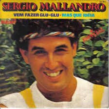 isbarg's tweet photo. Lembro do meu pai, no início dos anos 80, entrando numa loja de discos em SP e me dando de presente. Um disco compacto do @SergioMallandro 😂 Foi parte de minha infância. #DomingoLegal https://t.co/vXQyOWa5OQ