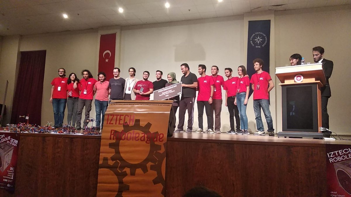 Değişim rüzgarı başarı getirdi.
  Ras ekibimizin 2 yıldır katıldığı fakat başarı getiremediği IZTECH  ROBOLEAGUE yarışmasına yeni Ras başkanımız Şahin ÖZKUL'un liderliğinde  katılan ekibimiz Tasarla Yap Yarıştır Kategorisinde 3'üncü olmuştur. 

#HepBİRLİKTE