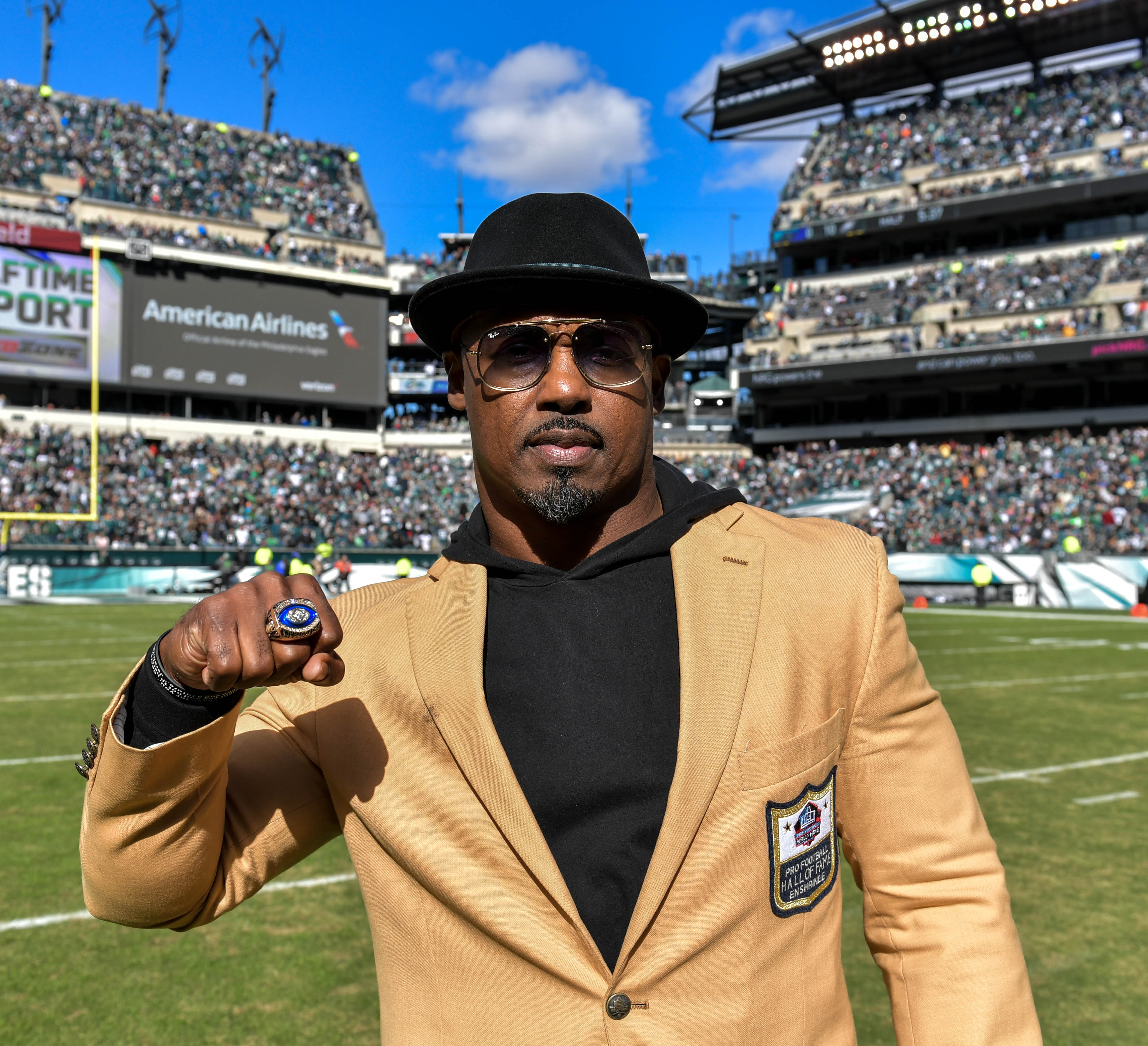 Philadelphia Eagles on X Hall of Famer Brian Dawkins has a nice ring to it. FlyEaglesFly https t m8c0wcC0Cq X