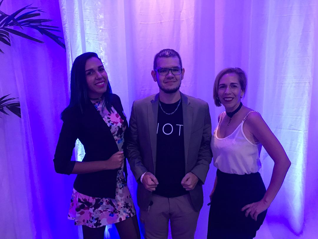 lachispafit's tweet photo. Un evento Genial, con la mejor compañía. 
MEETUP IOTA LATINO
#IOTA #Venezuela #tangle https://t.co/Pf9yK9NDbT