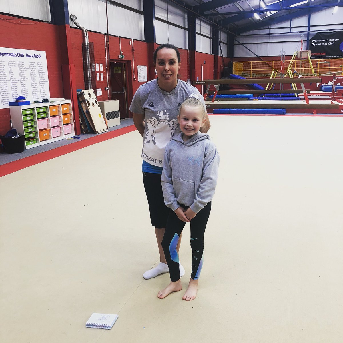 trebz_xx's tweet photo. That big smile is what it’s all about 💜🤸🏼♀️ #trainwithbeth #bethtweddlegymcamp #bangor #gymnastics #herdreamcometrue @bethtweddlenews @GymfinityGSA @BritGymnastics @santestudful https://t.co/cDwBenmvMr