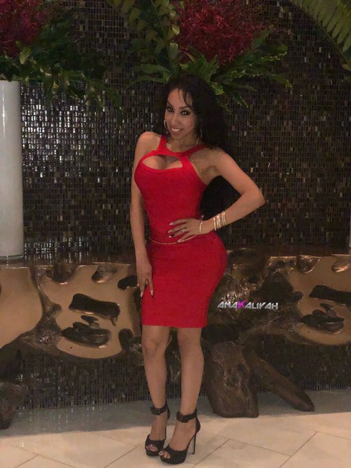 Lady in red https://t.co/gwch7g8pXd<a href="/tag/anakaliyah"class="tags"><span>#anakaliyah</span></a>
